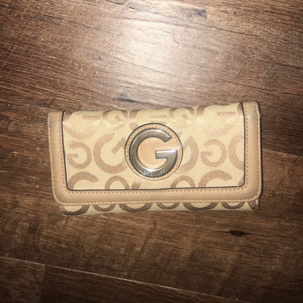 Guess wallet